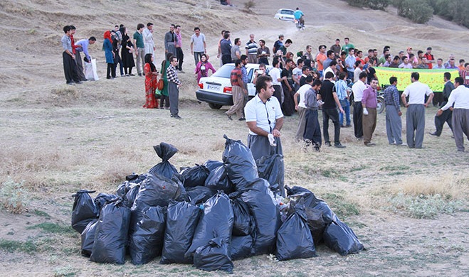 موسسه رفتگران طبیعت آذربایجان غربی 75 برنامه پاکسازی زباله اجرا کرد