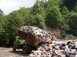 60 درصد زباله‌های عباس‌آباد مربوط به گردشگران است