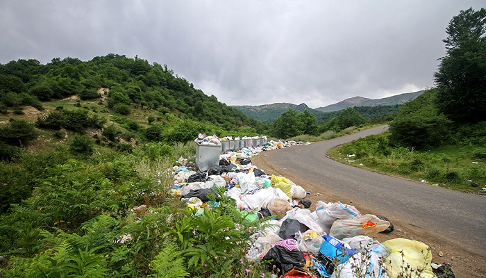 دفع زباله در استان‌های شمالی اصلاً صحیح نیست