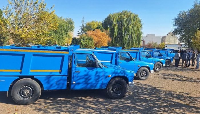  ۲۴ دستگاه نیسان کمپرسی زباله به دهیاری های استان قزوین تحویل داده شد