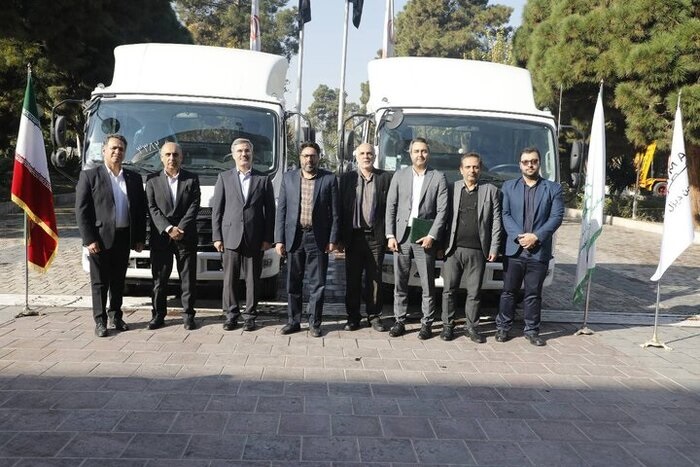 شهرداری تهران با شرکت بهمن موتور برای تامین ۸۵ دستگاه خودرو خدمات شهری قرارداد بست