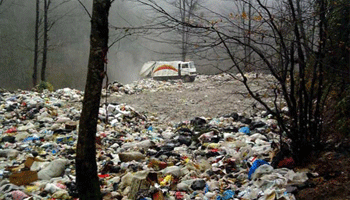 مدیر کل محیط زیست گیلان : شناسایی 205 نقطه بحرانی زباله در استان / وضعیت زباله در استان خوب نیست