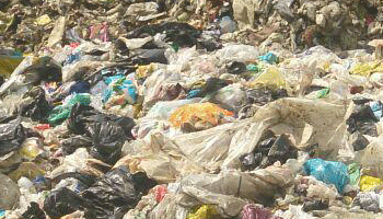 عدم جایگاه استاندارد دفن زباله در شهر گیلانغرب