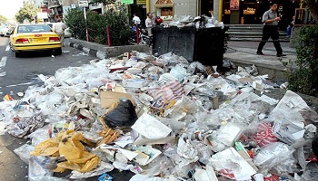  انباشت زباله در محله‌های منطقه ۶ اهواز