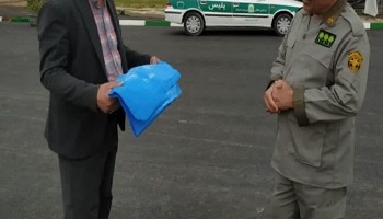 توزیع کیسه های زباله تجدید پذیر در ایستگاه های سفرهای نوروزی مستقر در شهرستان ساوجبلاغ